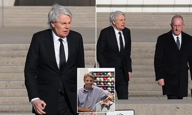 Ex-CEO caught telling docs to find him incompetent