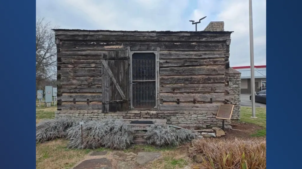Old Neddy Jacobs Cabin on the Lebanon Square comes down after 30 years