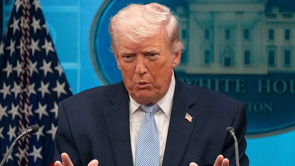 Trump summons banks over terrifying new threat to financial system