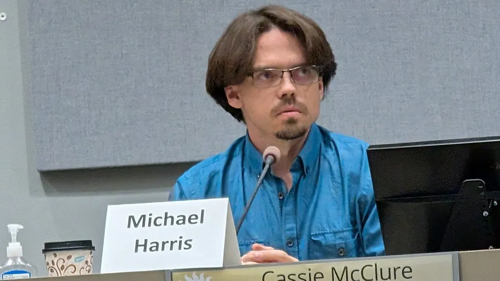 Las Cruces council candidates address youth issues during town hall