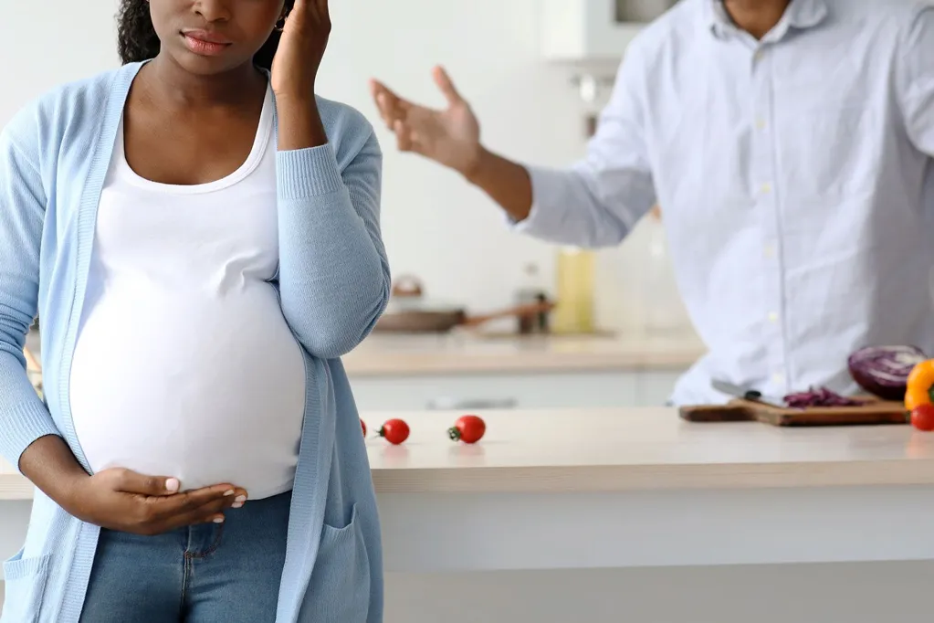 Man Wants to Attend Friend's Destination Wedding 6 Weeks After His Baby's Birth, but His Wife Says He'd Be 'Abandoning' Her