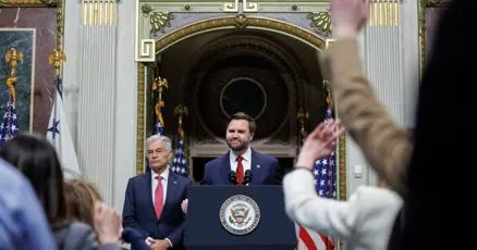 Walz unveils anti-fraud package after Trump administration threatens to halt Medicaid funds