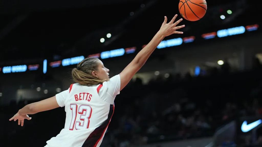 It took a special power from Lauren Betts for Sienna to commit to a UCLA sister act