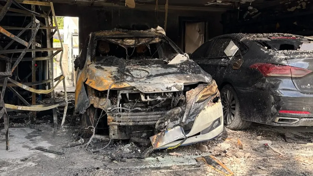 Urgent warning for Aussie EV owners after blaze erupts in garage
