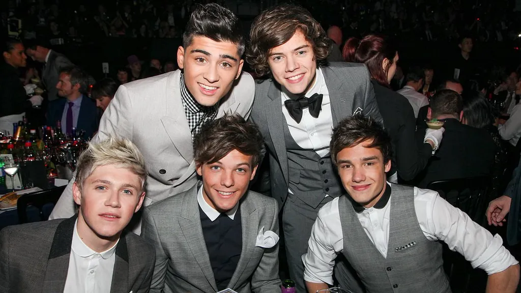 Harry Styles' former One Direction bandmates race to steal his crown