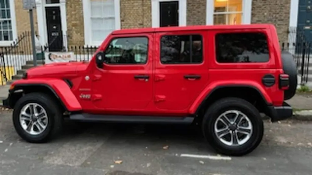 Jeep Wrangler-loving couple vow to buy 3rd car after series of thefts
