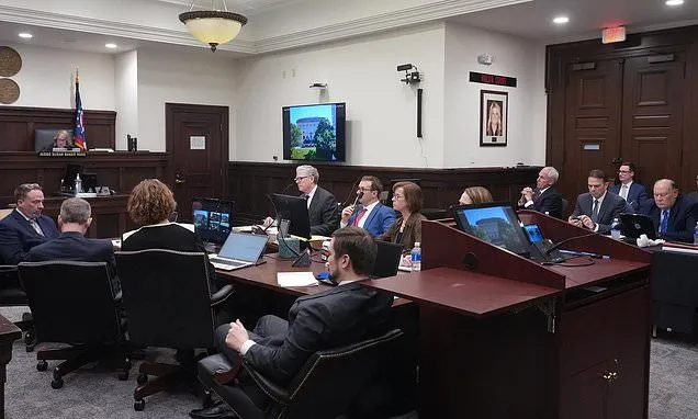 Jury can't reach verdict in corruption trial of 2 ex-FirstEnergy...