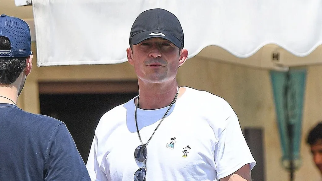 Wistful Orlando Bloom prepares to celebrate Jeff Bezos wedding