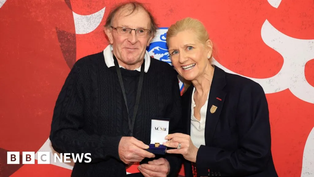 Nottinghamshire referee, 77, marks 60 years and 4,000 games