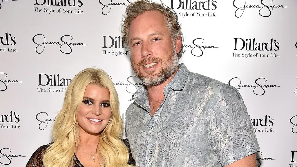 Jessica Simpson now KEEPING $18m marital home after Eric Johnson split