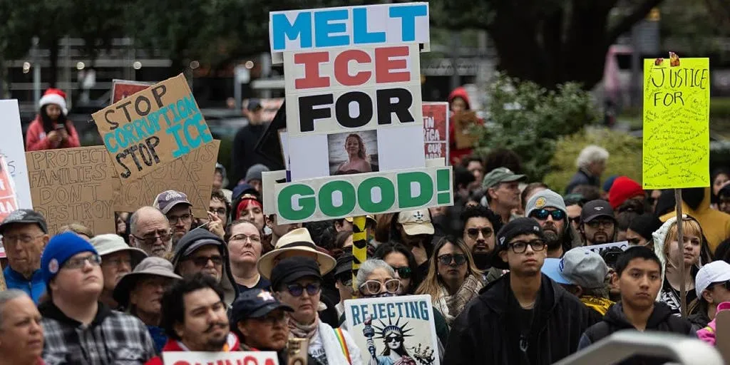Democrats' dilemma: Progressive push to 'Abolish ICE' sparks fresh divide in party