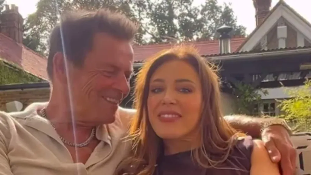 Lorna Luxe finally went ahead with cancelled charity auction