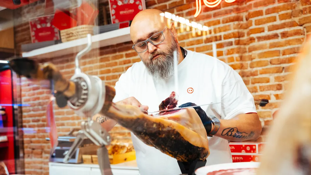 The Man Who Cuts the Perfect Slice of Ham