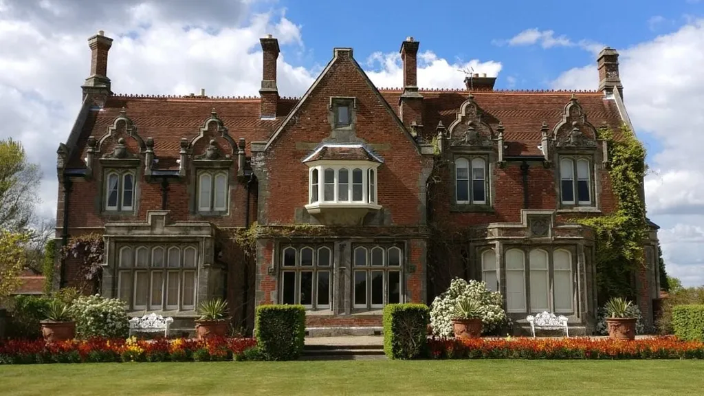 Johnny Depp's secret Sussex life - but did he snub 'woke' Cotswolds?