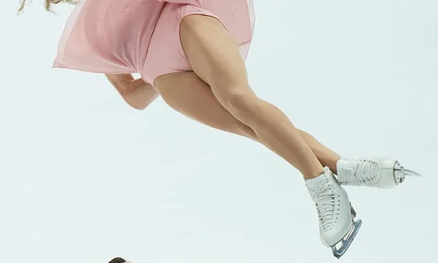 Efimova and Mitrofanov defend pairs title but face nervous...