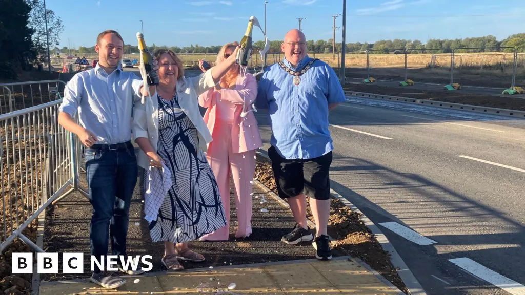 Celebrations are link road near Newport Pagnell reopens