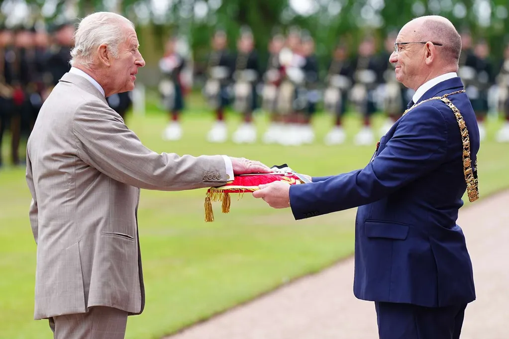 King Charles Just Accepted the Keys to the City  --  and Immediately Gave Them Back