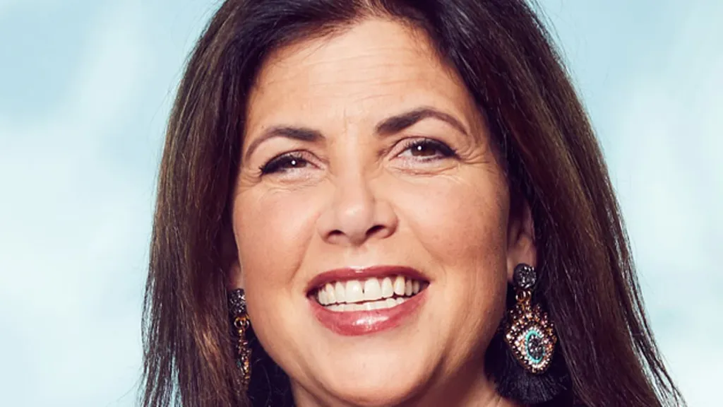 EPHRAIM HARDCASTLE:  Kirstie Allsopp is quite the dog whisperer