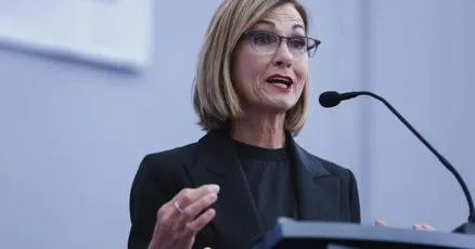 Reynolds: Secure border leading to fewer drug seizures in Iowa