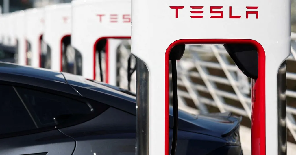 Musk's Tesla seeks to guard crash data from public disclosure