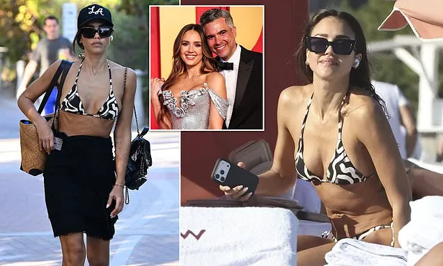 Bikini-clad Jessica Alba seen after Cash Warren divorce settlement