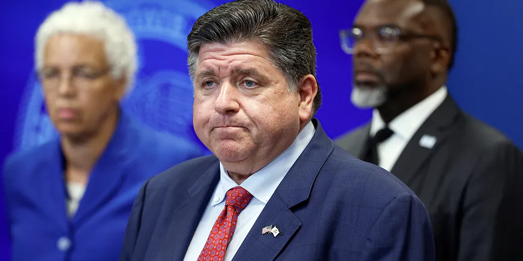 Illinois Democratic governor bucks teachers' unions in support for statewide classroom phone ban