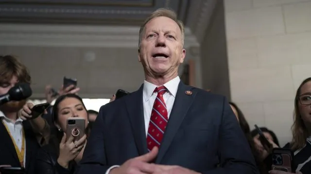 Trump endorses Hern for Mullin's Oklahoma Senate seat