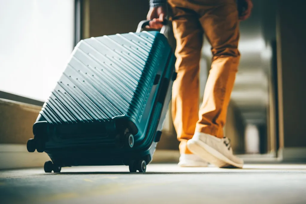 Husband Says Wife Refuses to Go on a Family Vacation Together. Now He Wants to Plan a Solo Trip