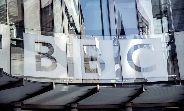 BBC 'not institutionally antisemitic´, says Observer´s editor-in-chief