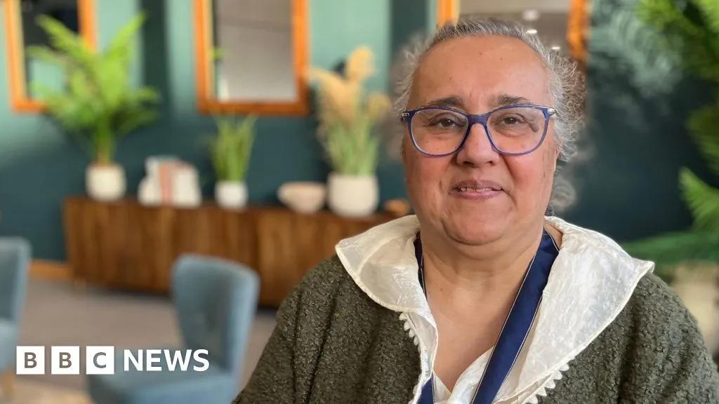 Women's support groups praised by Suffolk's high sheriff