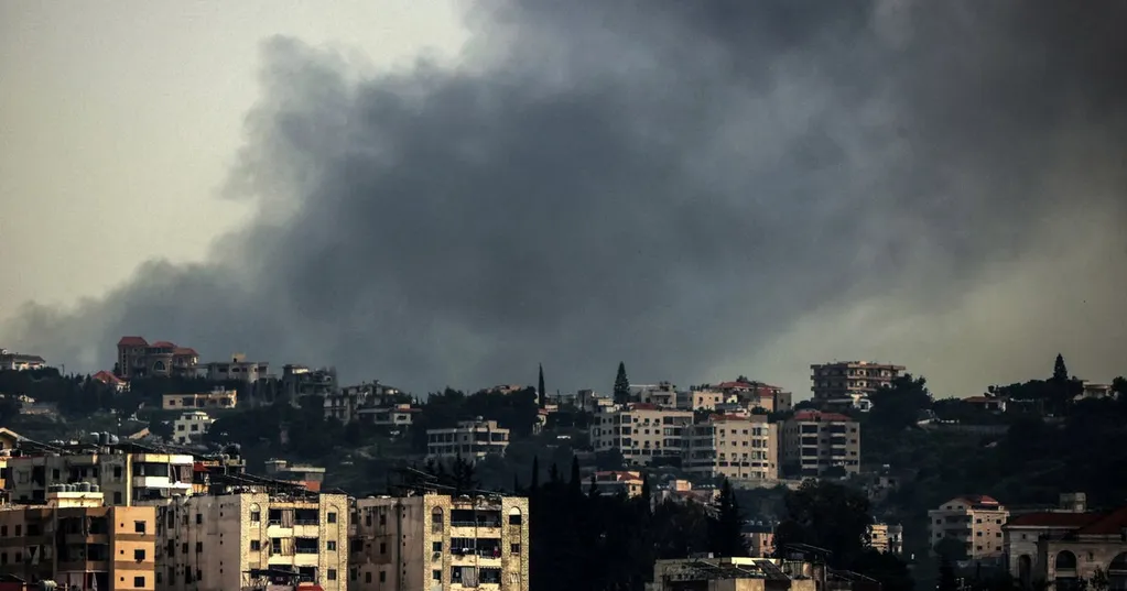 Pakistani Delegation Arrives In Tehran In Move To Ease Tensions And Arrange More U.S.-Iran Talks