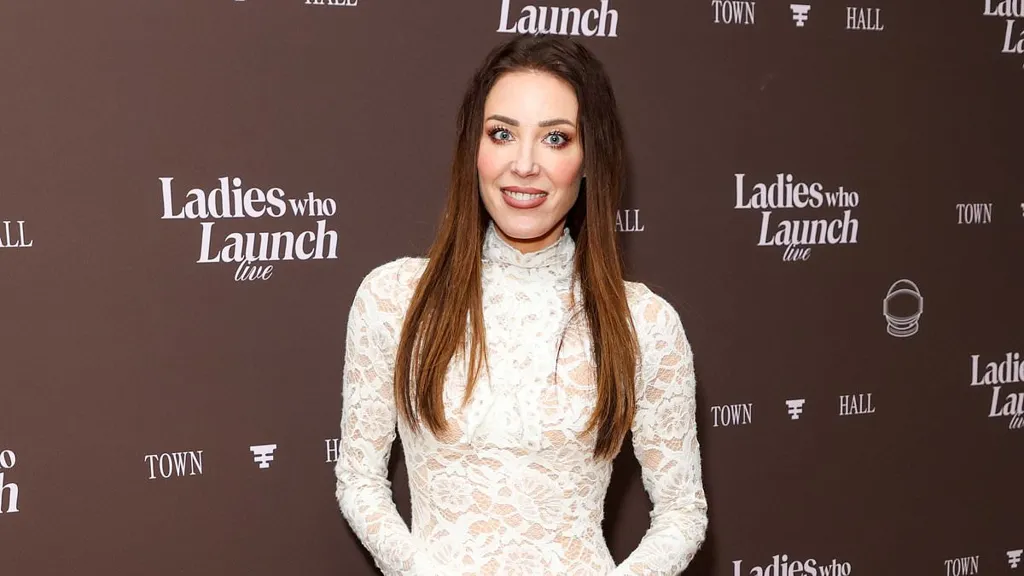 Lorna Luxe returns to social media following husband John's death