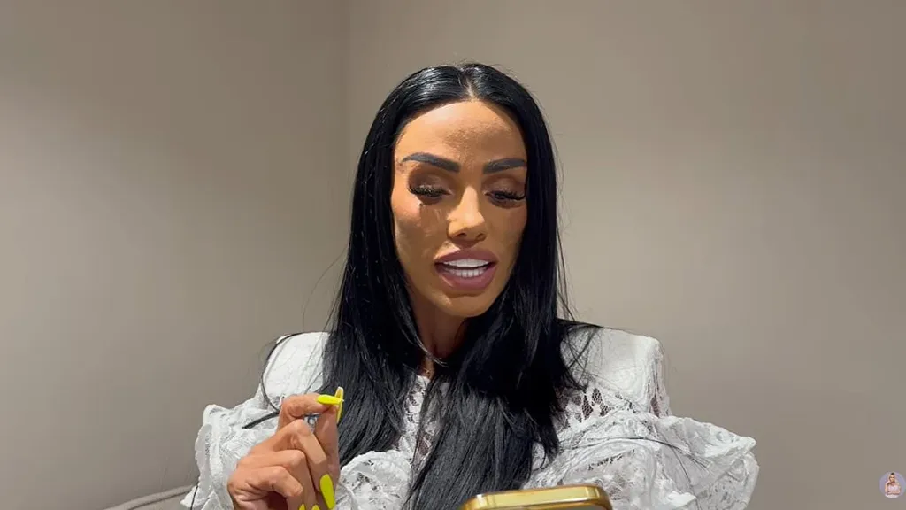 Katie Price shares video to try to 'debunk' claims about Lee Andrews