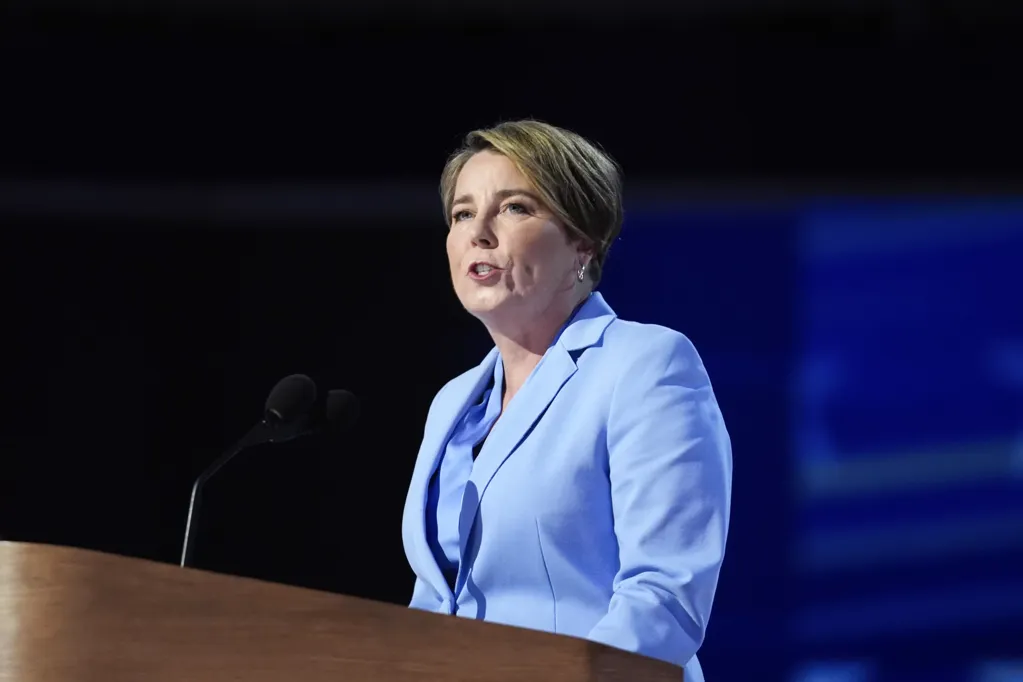 By bucking Trump, Gov. Maura Healey is putting Massachusetts in danger - Washington Examiner