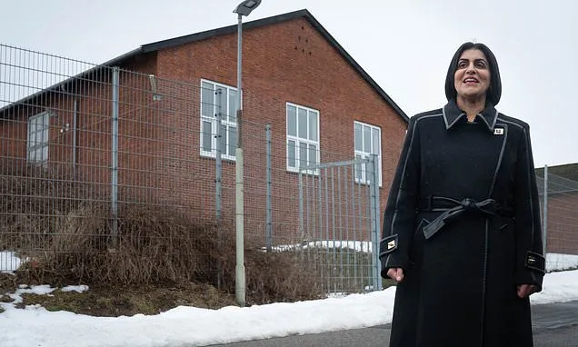 Asylum in UK to be reviewed every 30 months under Home Secretary´s...