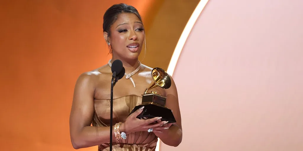 Grammy-winning artist says she was encouraged to have an abortion after unexpected pregnancy