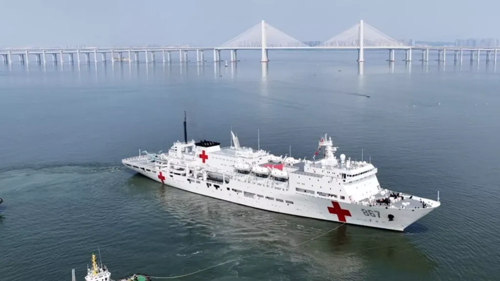 China sends navy ship to America's backyard