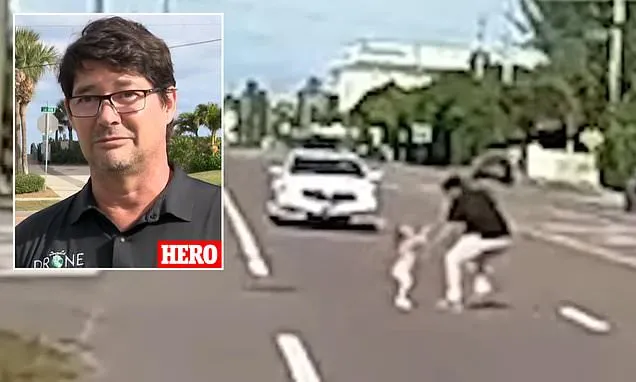 Heartstopping moment two toddlers wander onto busy Florida freeway