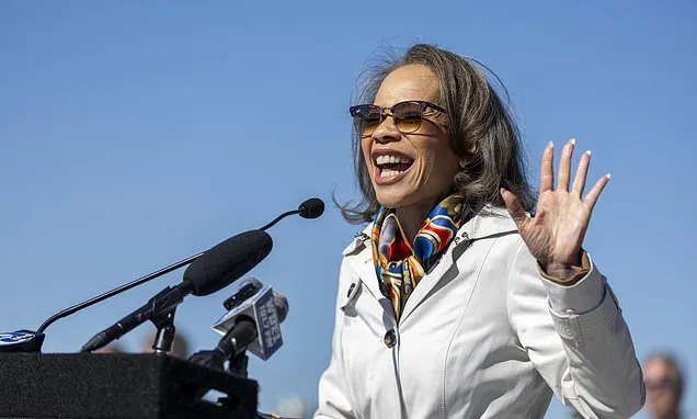 Lisa Blunt Rochester could make history with a victory in...