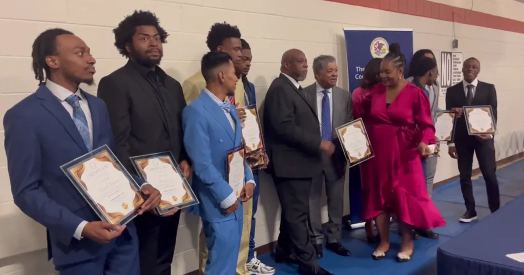 Graduates get second chance at Restorative Justice Community Court in Chicago's south suburbs