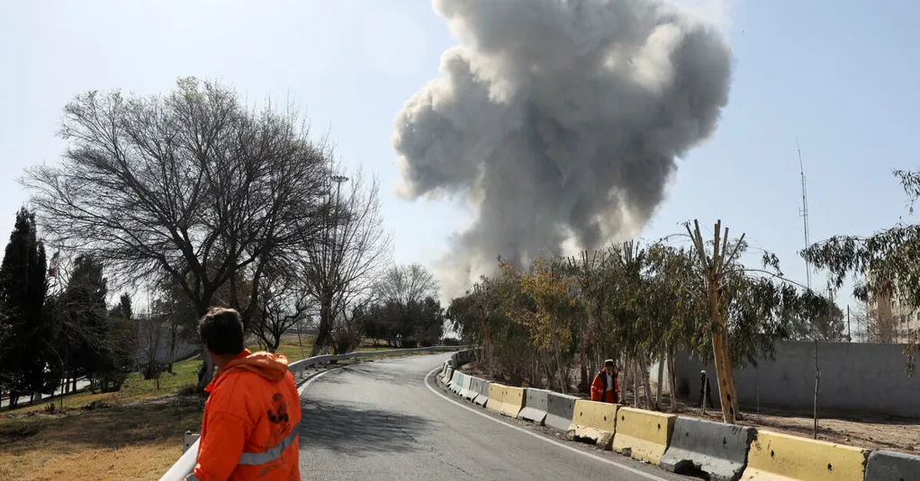 Trump urges Iranian Kurds to attack Iran as war widens