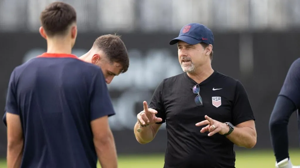 USMNT's Mauricio Pochettino says no player is a lock for World Cup roster as competitiveness remains priority - CBS Sports