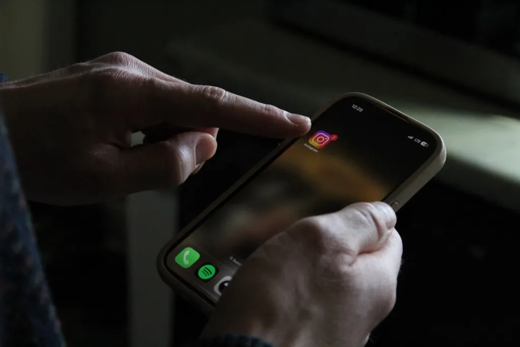 Michigan parents urge passage of bill educating on 'sextortion' after teens' deaths