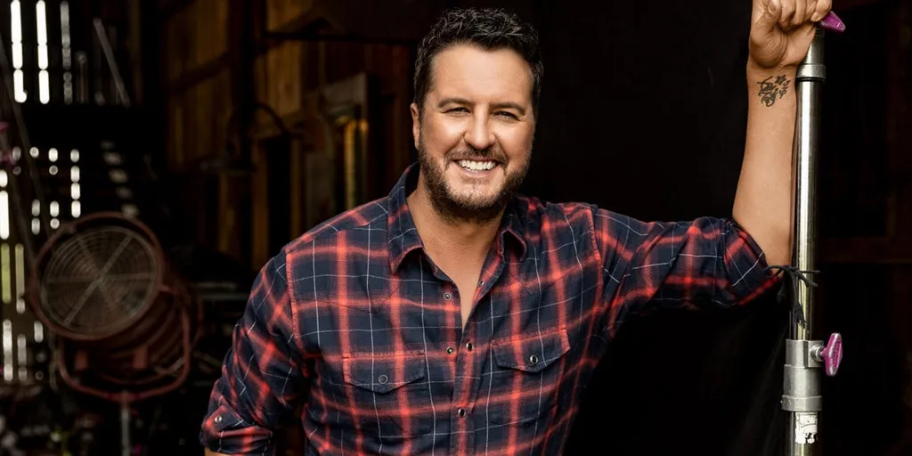 Country star Luke Bryan takes the stage and a stand for US farmers