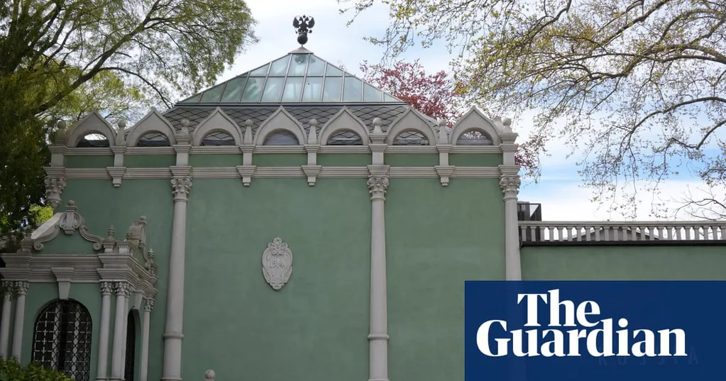 Venice Biennale jury will not 'award artists whose countries face war crimes charges'