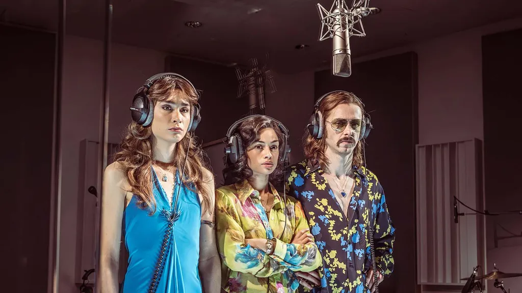 PATRICK MARMION reviews Stereophonic at the Duke of York's Theatre