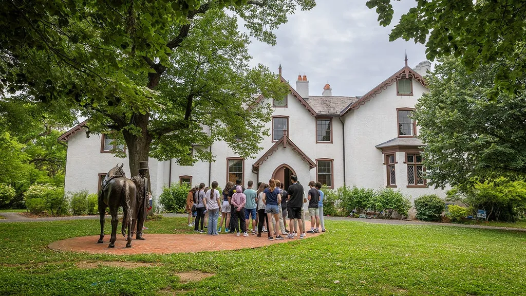 Lincoln's hidden DC cottage offers a powerful look at history