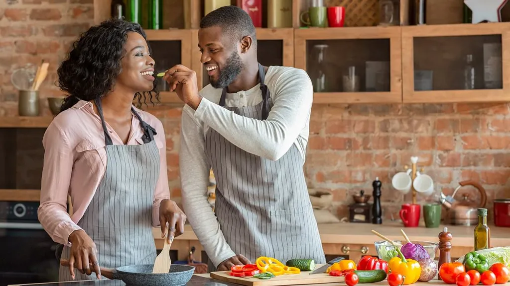 Couples who diet together are more likely to lose more weight