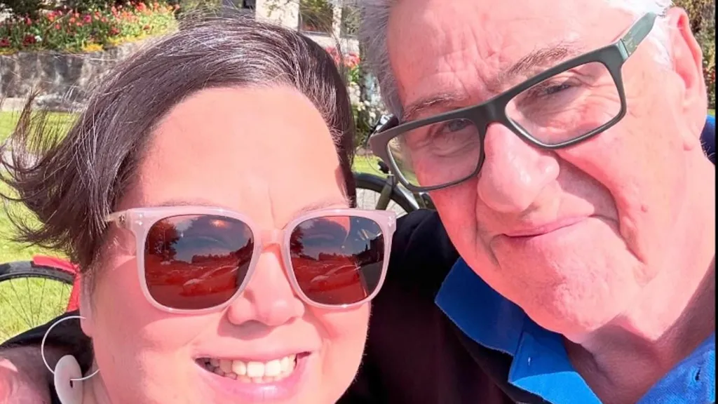 Ruth Jones' ex husband David Peet revealed to be dating lookalike