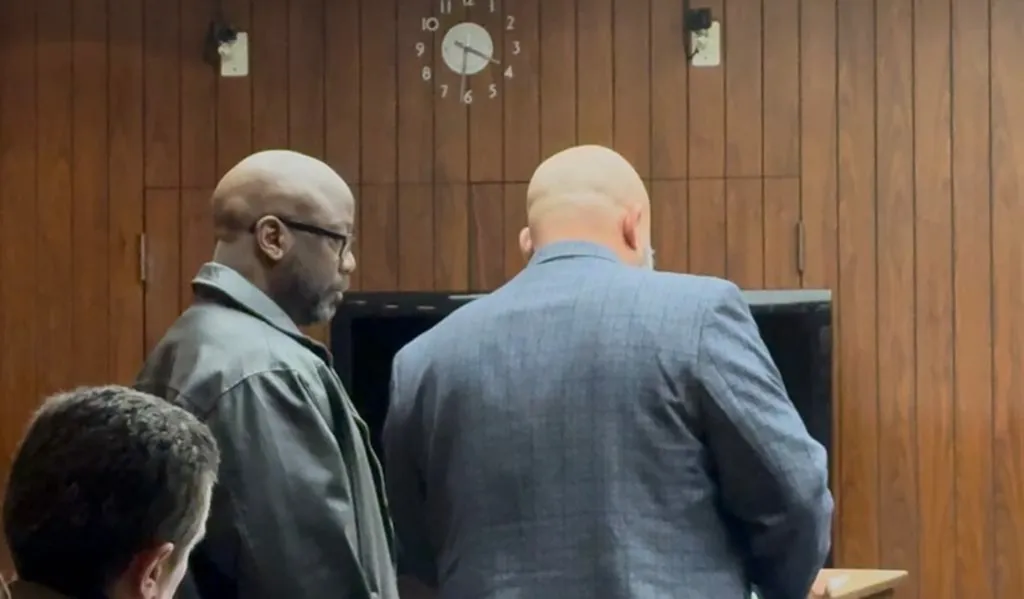 Murderer returns to prison for drunkenly crashing into police, and other Saginaw-area news this week